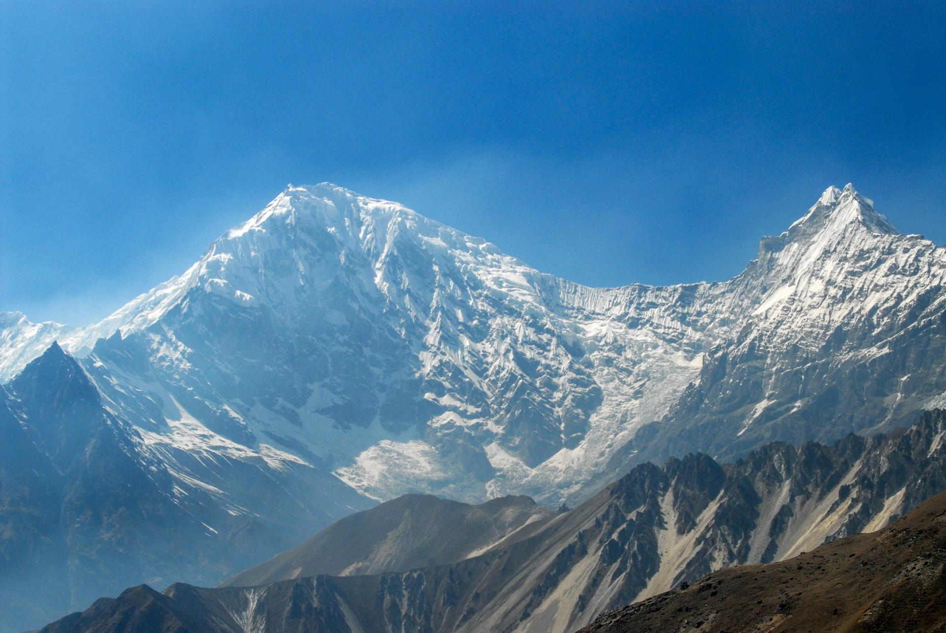 Langtang Lirung (7225 mètres)