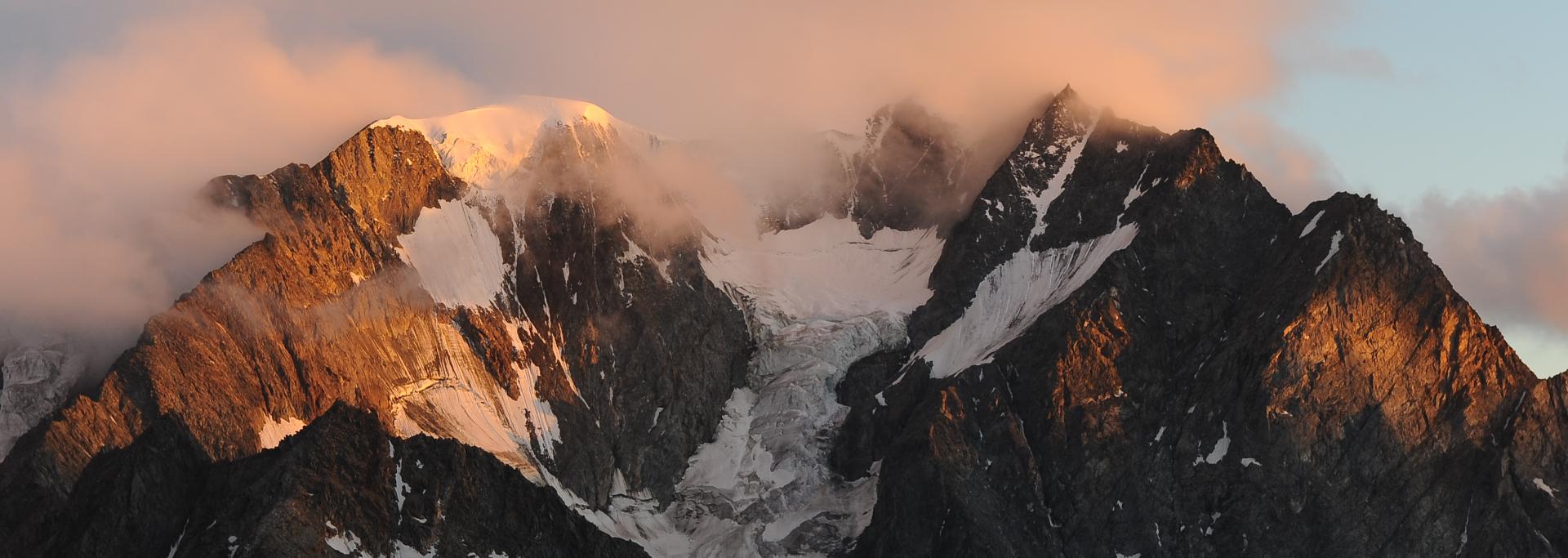 Le Mont Vélan 3727 mètres au couchant