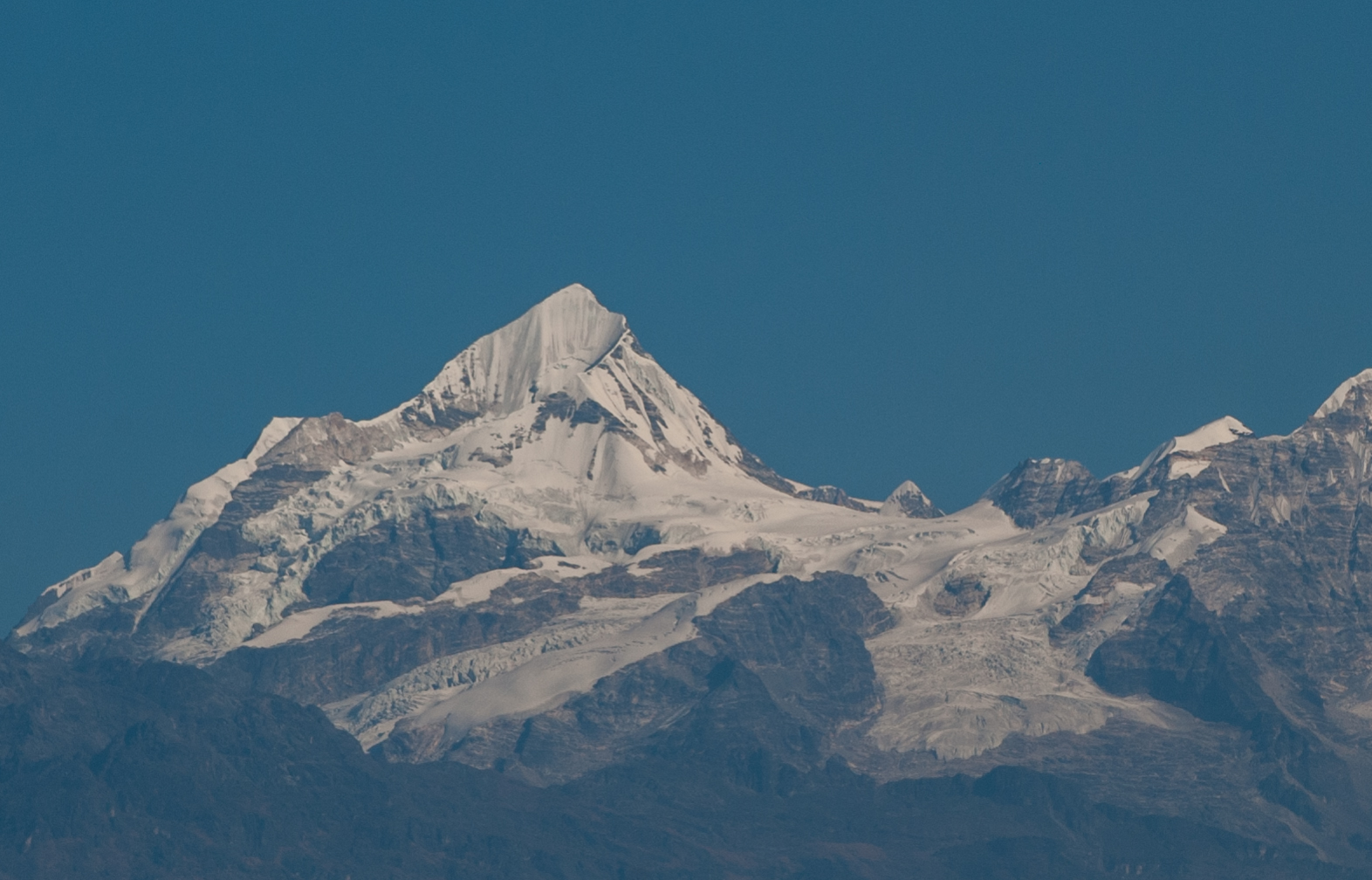 Sommet himalayen vu d'avion